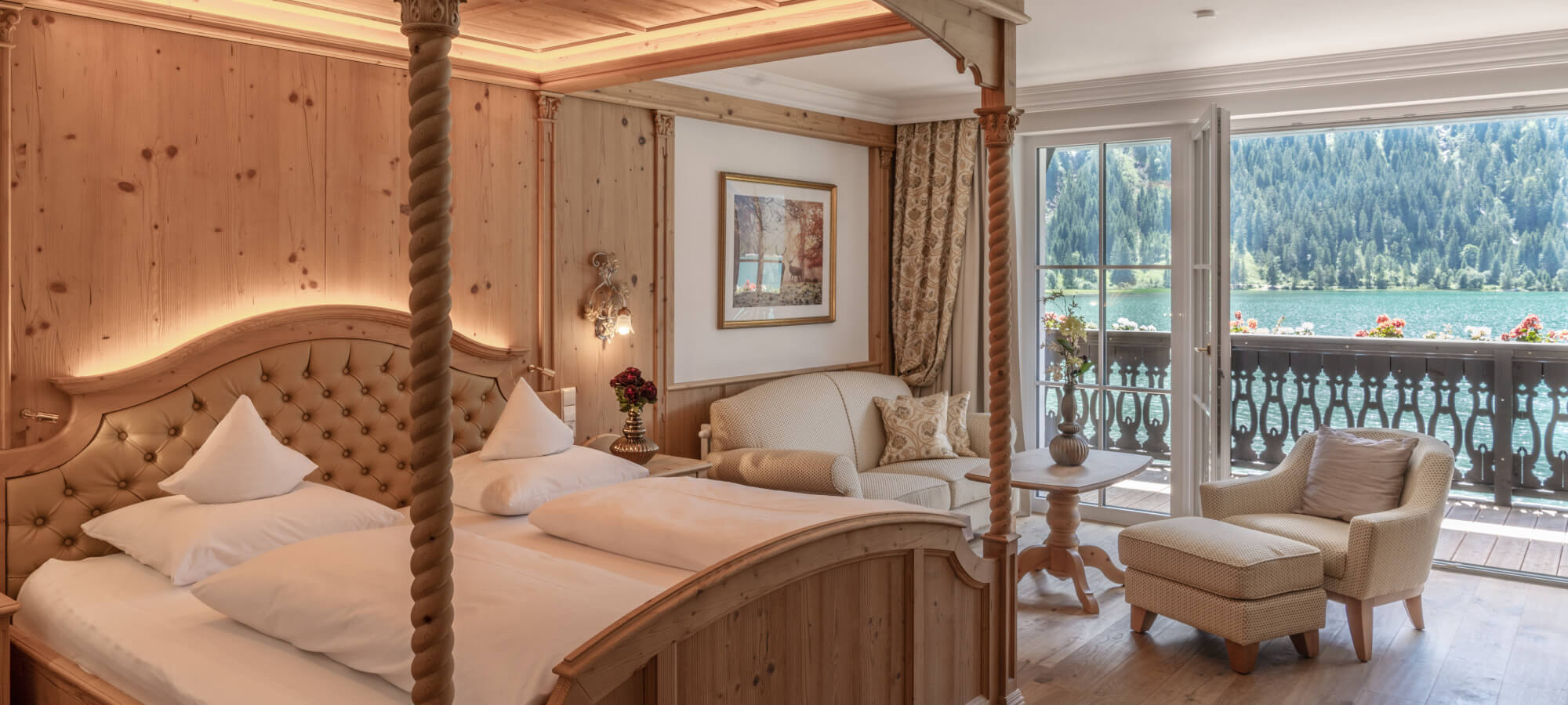 Hotel Zimmer bei Via Salina mit direkter Seelage am Haldensee