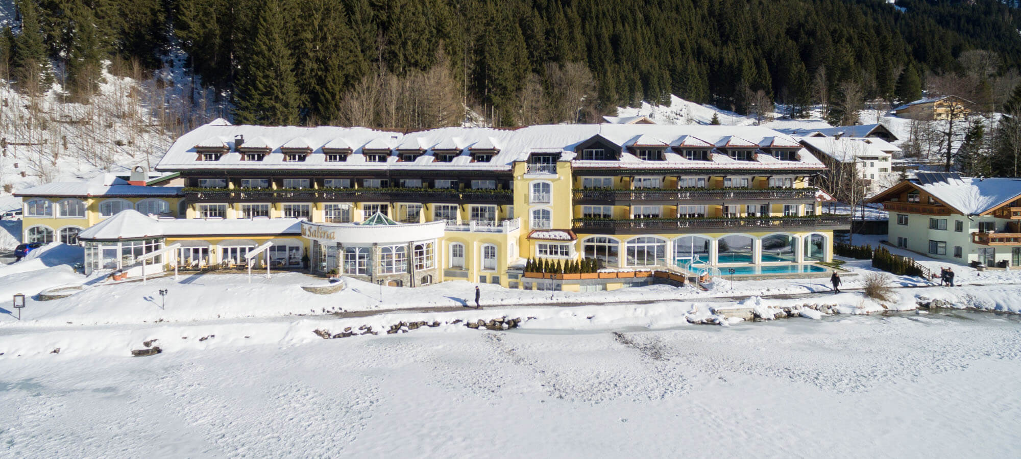 Hotel Via Salina mit direkter Seelage am Haldensee