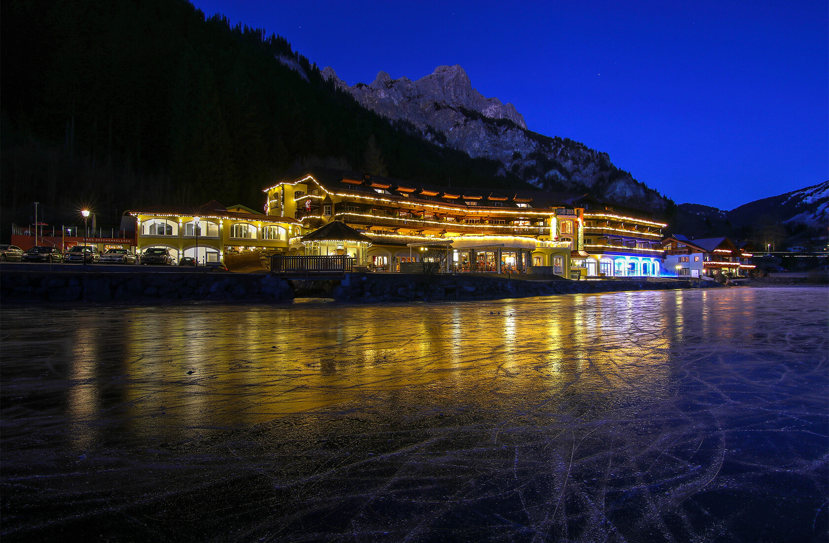 Eislaufen / Schlittschuhlaufen am Haldensee in Tirol