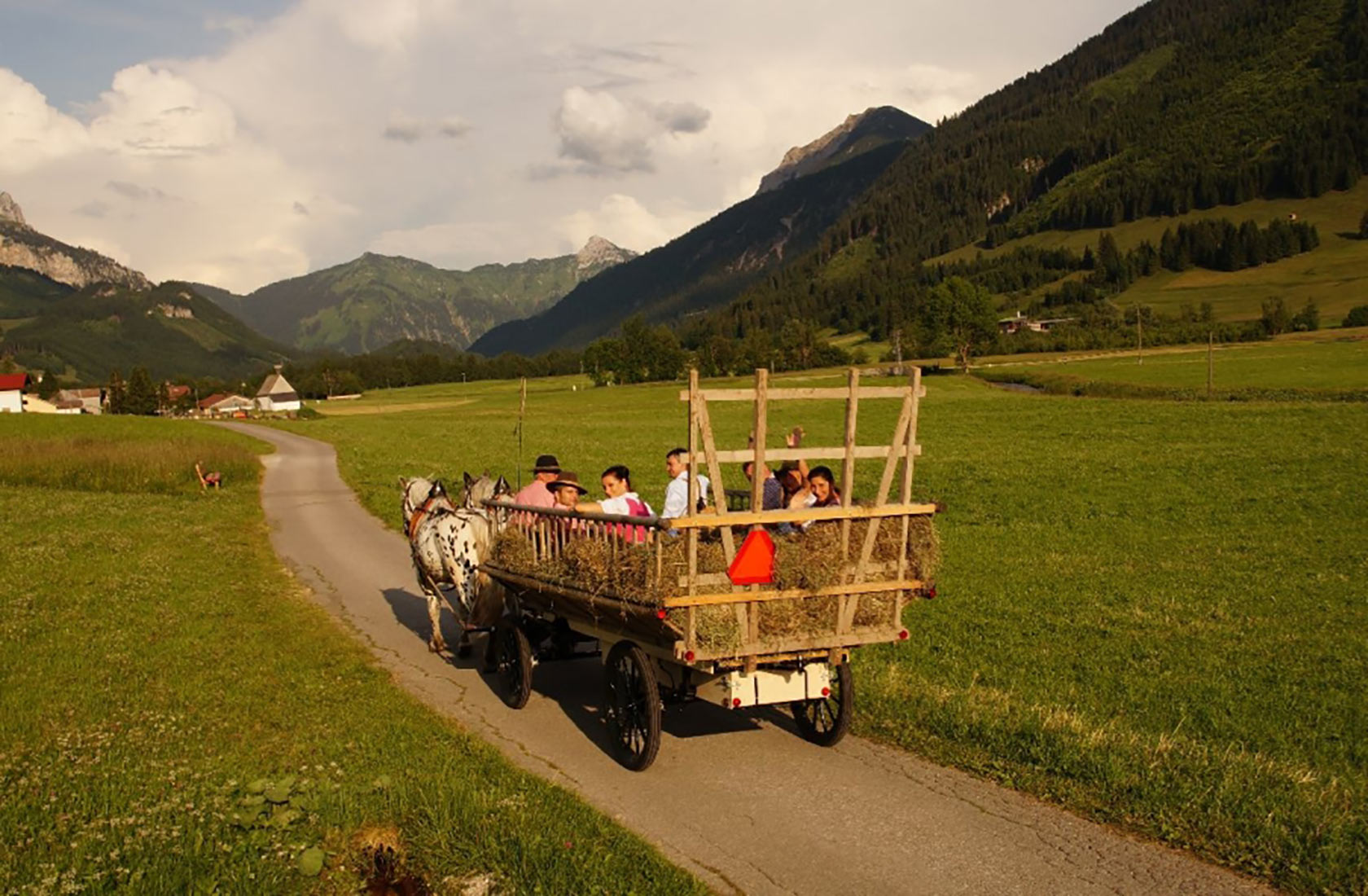 Heuwagenfahrten im Tannheimer Tal