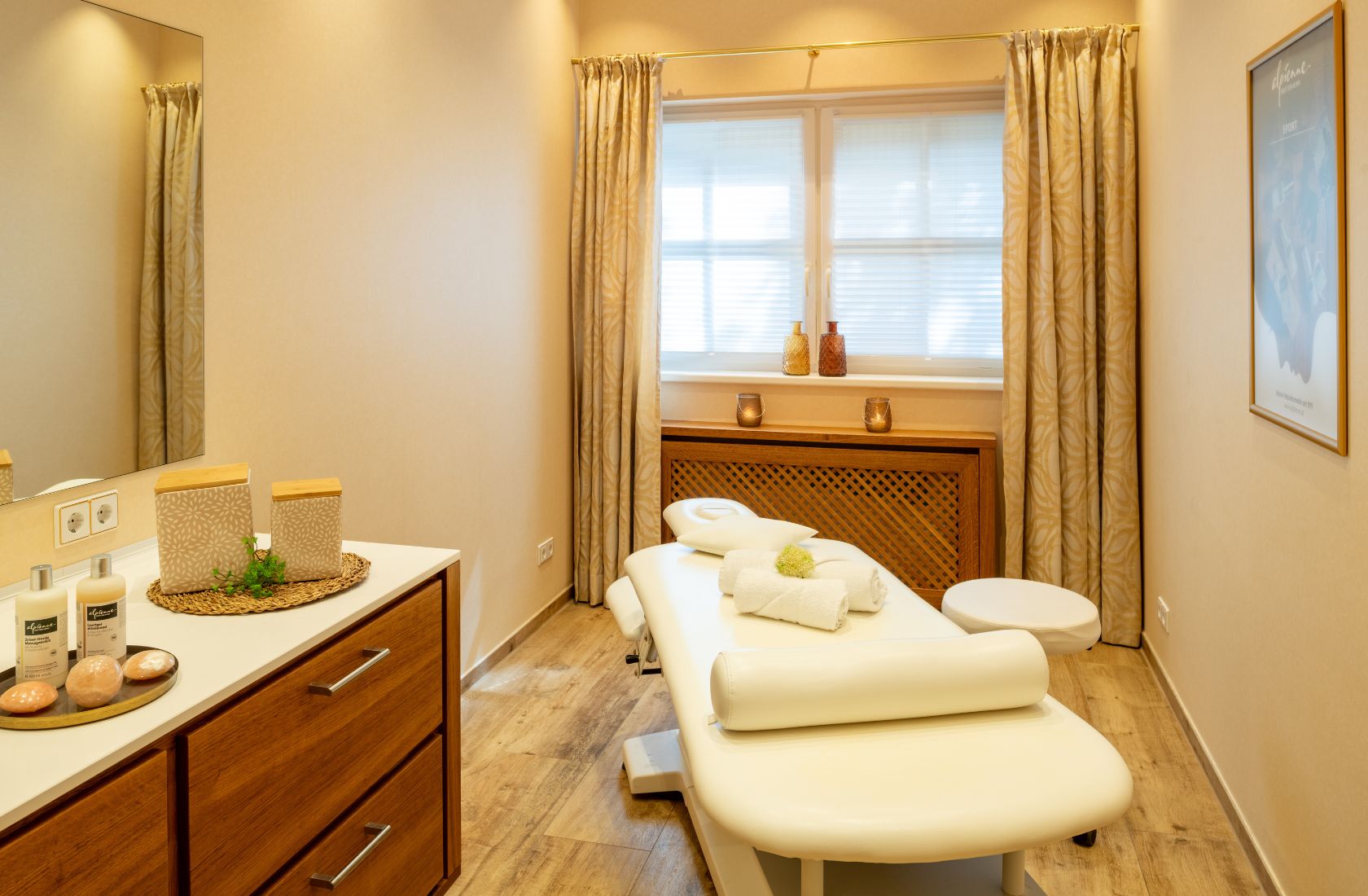 Massagen, Peelings und Verwöhnrituale von unserem Wellnessteam - Hotel Via Salina SPA