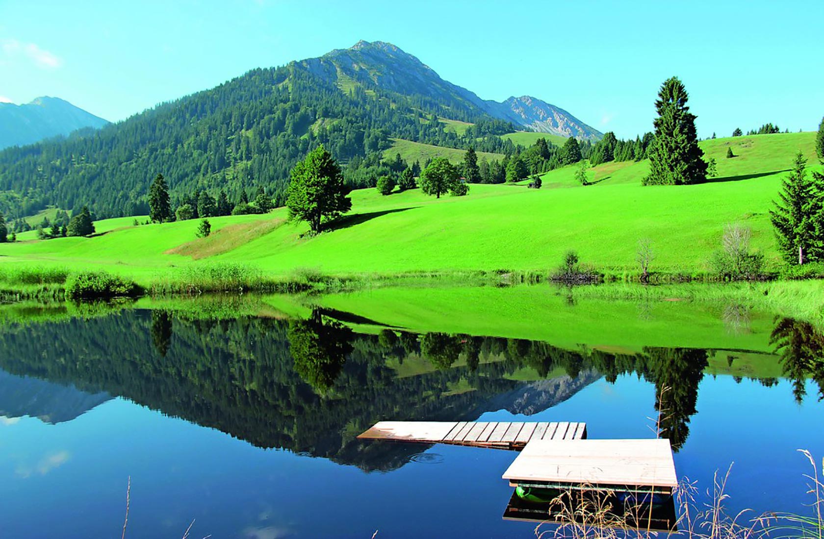 Urlaub am See mit Wassersport und Bootsverleih am Haldensee in Tirol