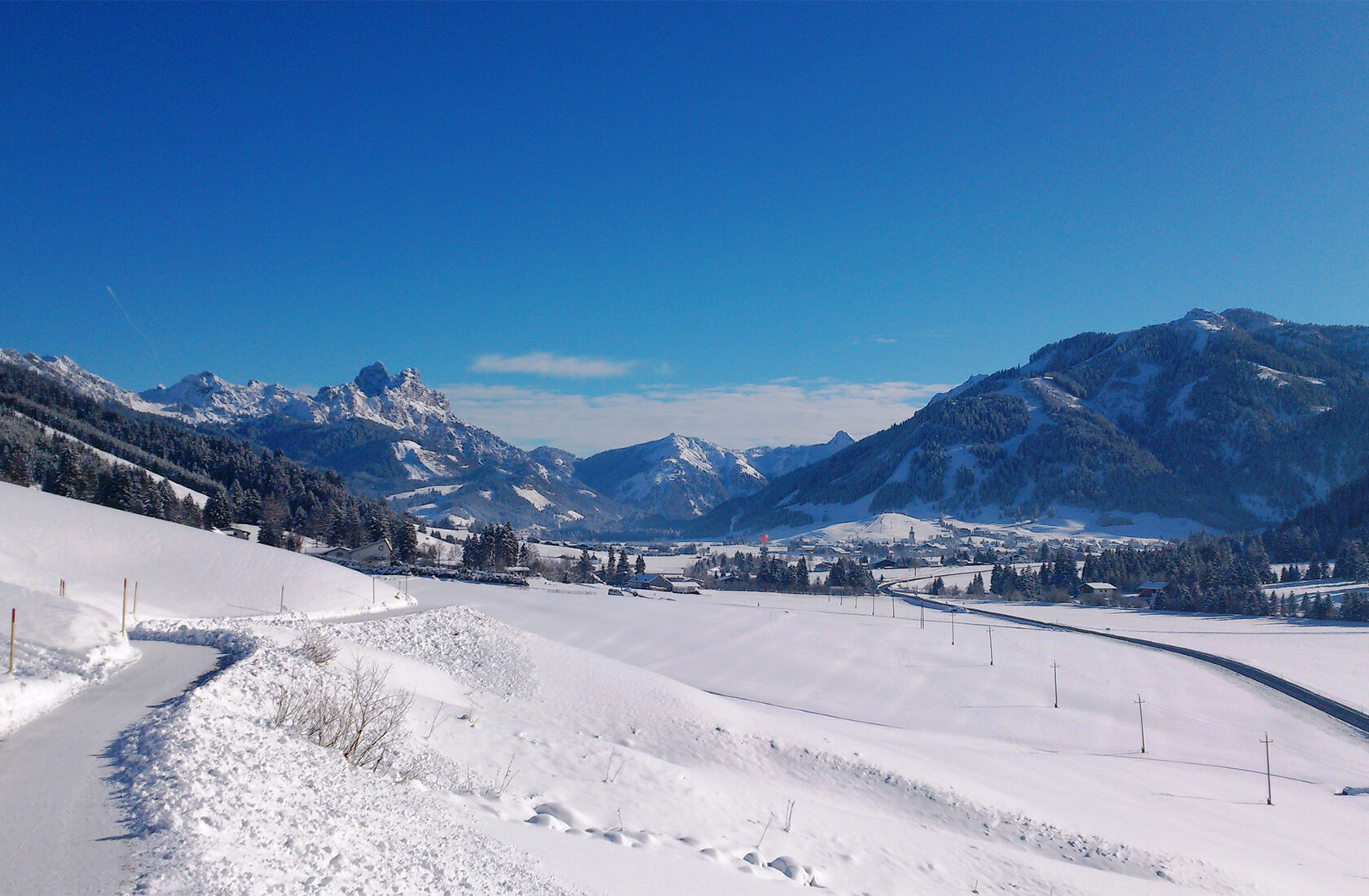 Pferdeschlittenfahrt im Winter Tannheimer Tal Tirol