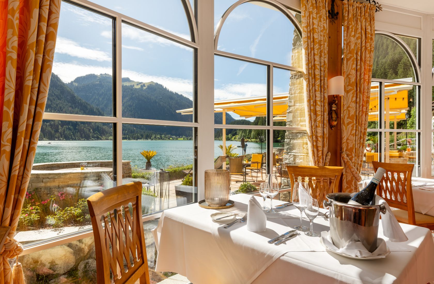 Restaurant mit Seeblick am Haldensee